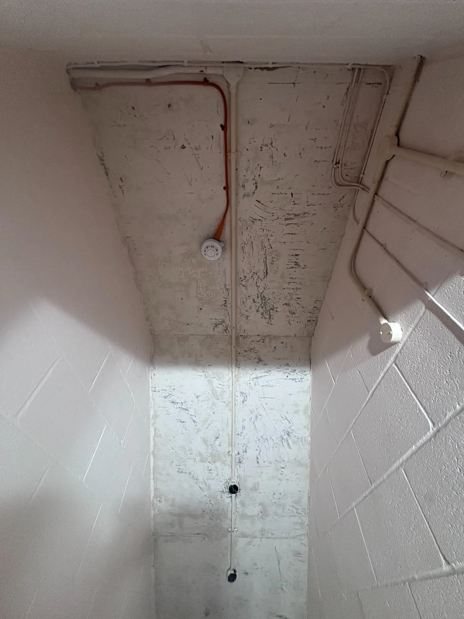 Licensed asbestos gasket removal in a Clapton commercial property